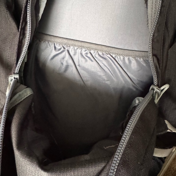 Kelty Backpack - Picture 7 of 7